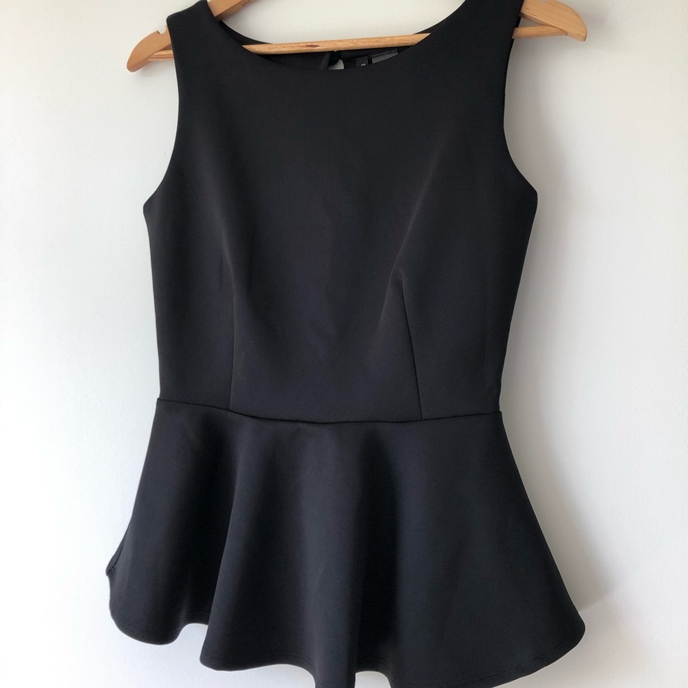 ☀️ 4/$20 Sale • Bisou Bisou • black peplum top